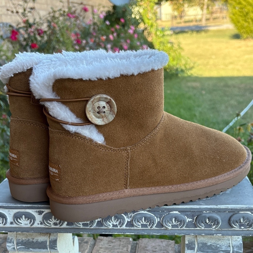 Koolaburra Tan Suede Boots with Shearling Trim - Picture 3 of 11